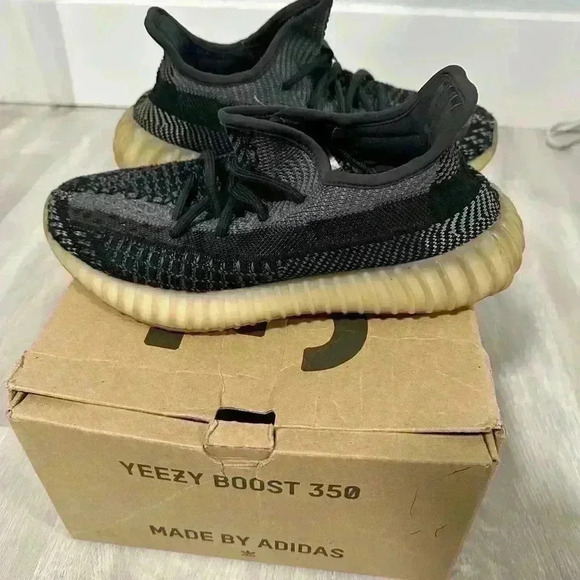 Yeezy x Adidas Black/Blue Knit Fabric Boost 350 V2 Carbon Sneakers Size 5 1/2 - Picture 8 of 11